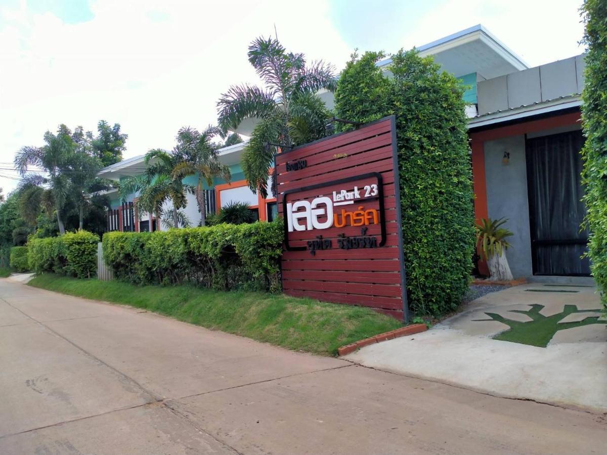 Le Park 23 Boutique Resort Roi Et Exterior foto