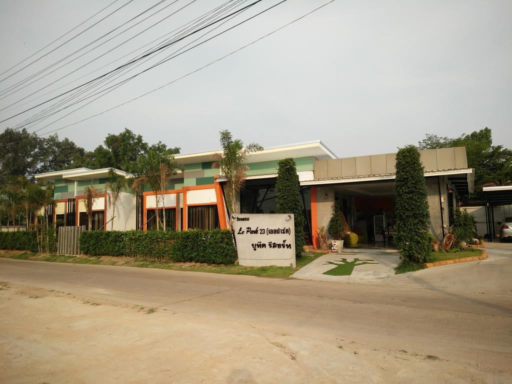Le Park 23 Boutique Resort Roi Et Exterior foto