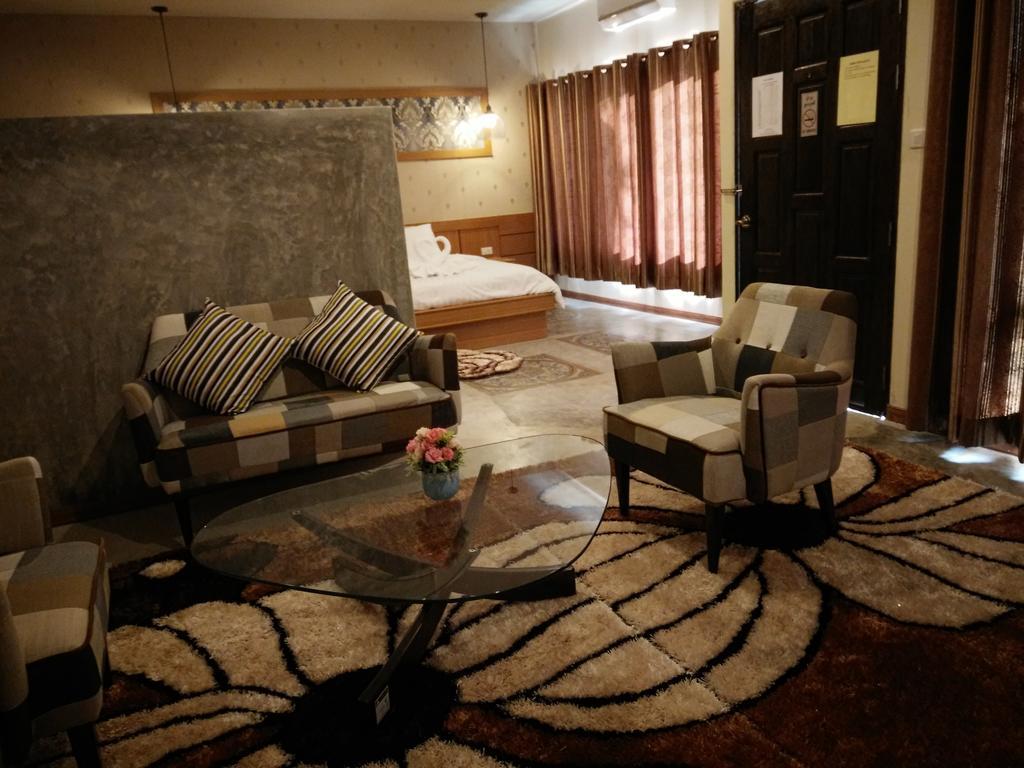 Le Park 23 Boutique Resort Roi Et Exterior foto