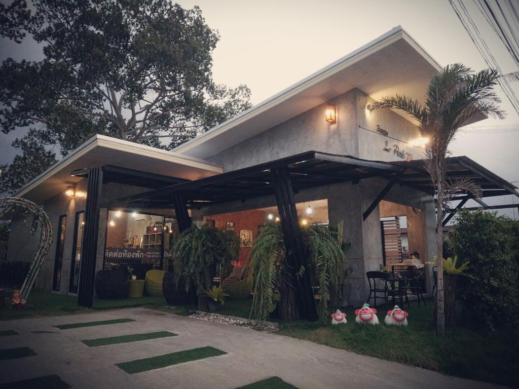 Le Park 23 Boutique Resort Roi Et Exterior foto