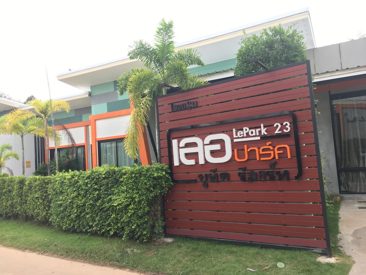Le Park 23 Boutique Resort Roi Et Exterior foto